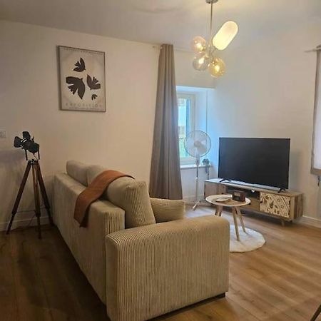 "La Tour", Logement Cosy, Au Calme Vertrieu Esterno foto