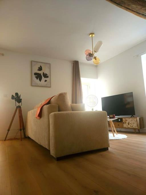 "La Tour", Logement Cosy, Au Calme Vertrieu Esterno foto