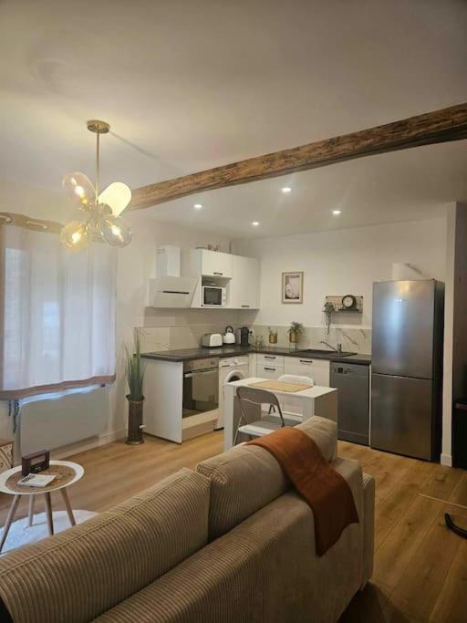 "La Tour", Logement Cosy, Au Calme Vertrieu Esterno foto